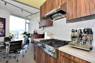 Photo 9: 2804 1211 MELVILLE Street in Vancouver: Coal Harbour Condo for sale in "The Ritz" (Vancouver West)  : MLS®# R2247457