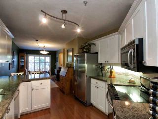 Photo 4: 16 222 E 5TH Street in North Vancouver: Lower Lonsdale Townhouse for sale in "Burham Court" : MLS®# V971412