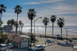 Photo 7: PACIFIC BEACH Condo for sale : 2 bedrooms : 4465 Ocean #34 in San Diego