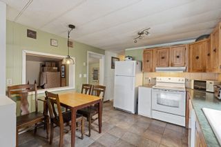Photo 5: 8 7370 HIGHWAY 99: Pemberton Manufactured Home for sale in "Mount Currie View Mobile Park" : MLS®# R2859033