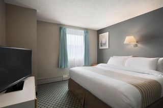 Photo 4: : Leduc Hotel/Motel for sale : MLS®# A2019600
