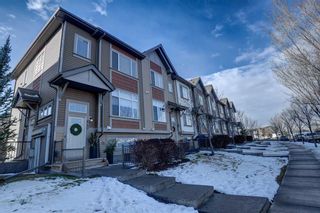 Photo 3: 640 Copperpond Boulevard SE in Calgary: Copperfield Row/Townhouse for sale : MLS®# A2091633