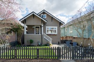 Main Photo: 4462 JOHN Street in Vancouver: Main House for sale in "Little Mountain / Riley Park" (Vancouver East)  : MLS®# R2255153