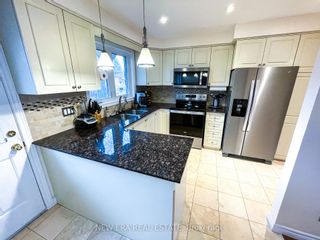 Photo 9: 2135 Cliff Road in Mississauga: Cooksville House (Sidesplit 3) for sale : MLS®# W8115050