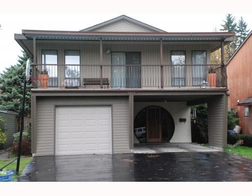 Main Photo: 3267 SAMUELS Court in Coquitlam: New Horizons House for sale in "NEW HORIZONS" : MLS®# V796976