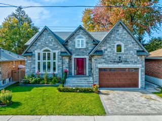 Photo 1: 4 Youngmill Drive in Toronto: O'Connor-Parkview House (2-Storey) for sale (Toronto E03)  : MLS®# E7236012