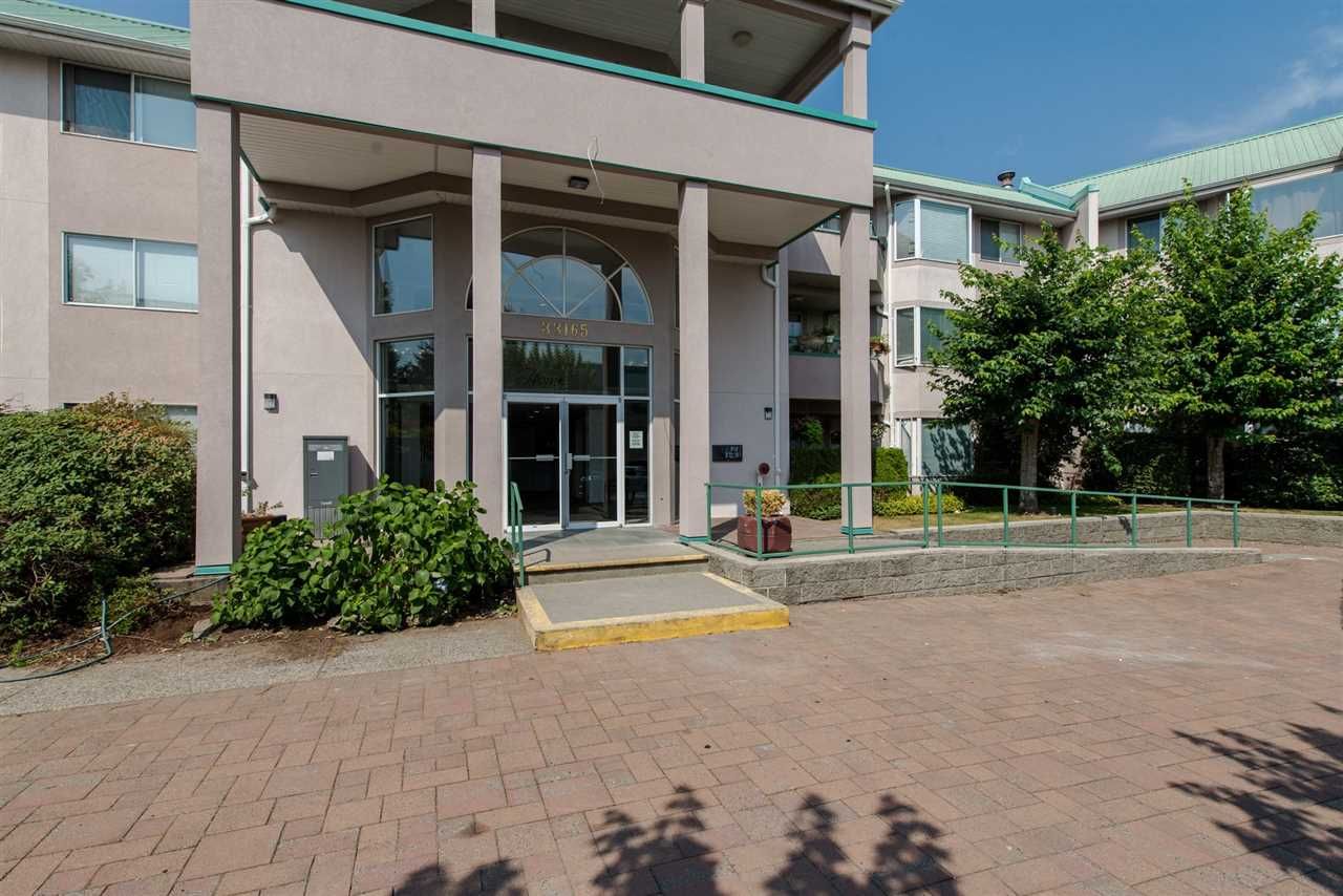 Main Photo: 106 33165 OLD YALE ROAD in Abbotsford: Central Abbotsford Condo for sale : MLS®# R2310888
