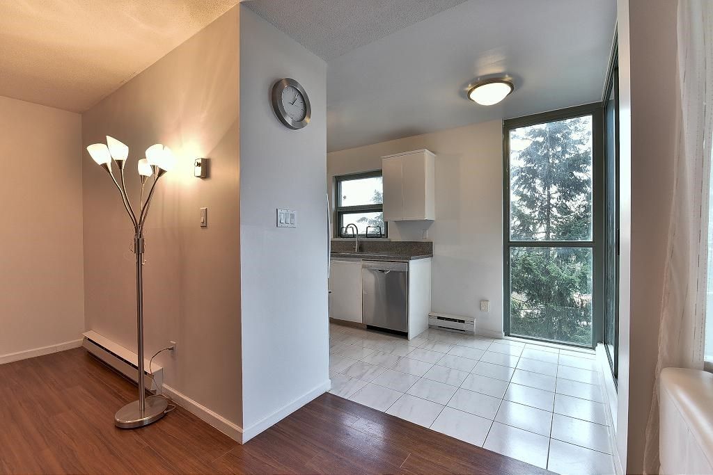 Photo 13: Photos: 820 7288 ACORN Avenue in Burnaby: Highgate Condo for sale in "THE DUNHILL" (Burnaby South)  : MLS®# R2120108