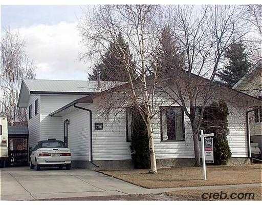 Main Photo:  in CALGARY: Braeside Braesde Est Residential Detached Single Family for sale (Calgary)  : MLS®# C2360690