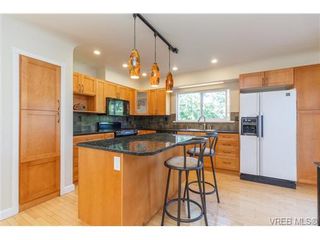 Photo 9: 3876 Carey Rd in VICTORIA: SW Tillicum House for sale (Saanich West)  : MLS®# 731700