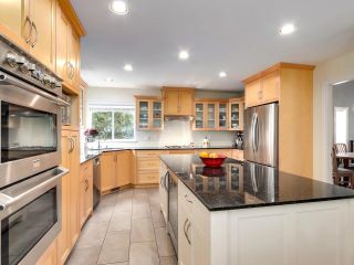 Photo 9: 830 PORTER Street in Coquitlam: Harbour Chines House for sale : MLS®# R2702618