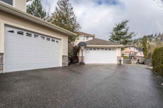 Photo 3: 35421 MCCORKELL Drive in Abbotsford: Abbotsford East House for sale : MLS®# R2541395