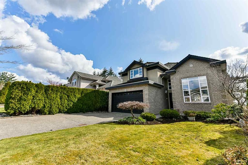 Main Photo: 15522 78a ave in Surrey: Fleetwood Tynehead House for sale : MLS®# R2344843
