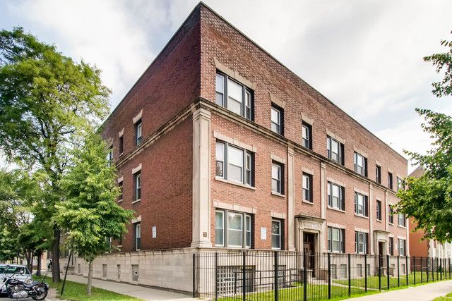Main Photo: 4358 Washington Boulevard Unit 203 in CHICAGO: CHI - West Garfield Park Condo, Co-op, Townhome for sale ()  : MLS®# 09702969