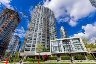 Main Photo: 1706 570 EMERSON Street in Coquitlam: Coquitlam West Condo for sale : MLS®# R2880177