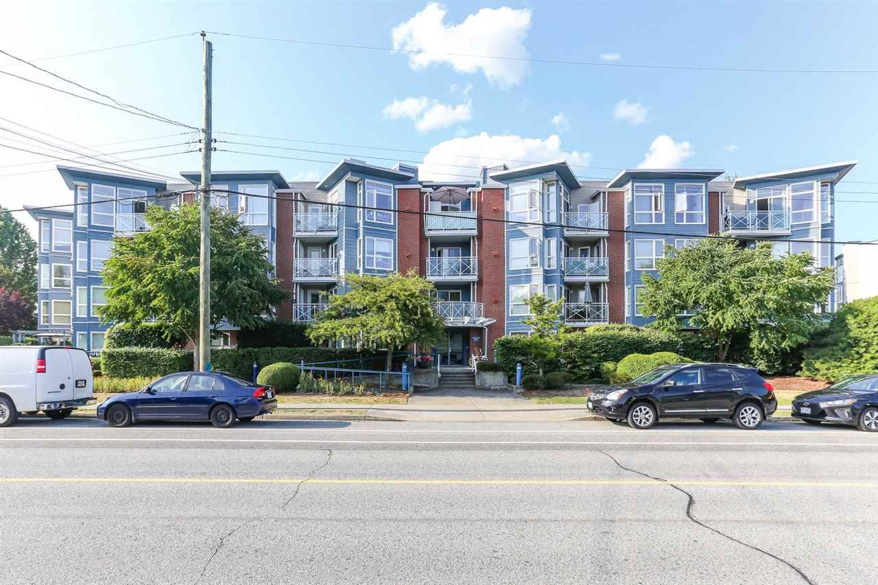 Main Photo: 409 20245 53 Avenue in Langley: Langley City Condo for sale : MLS®# R2414483