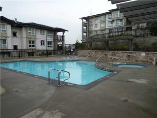 Photo 10: 114 3110 DAYANEE SPRINGS Boulevard in Coquitlam: Westwood Plateau Condo for sale in "LEDGEVIEW" : MLS®# V937259