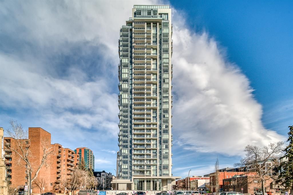 Main Photo: 703 930 16 Avenue SW in Calgary: Beltline Apartment for sale : MLS®# A2074305