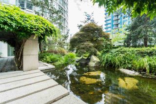 Photo 2: 1606 1288 ALBERNI Street in Vancouver: West End VW Condo for sale in "THE PALISADES" (Vancouver West)  : MLS®# R2523792