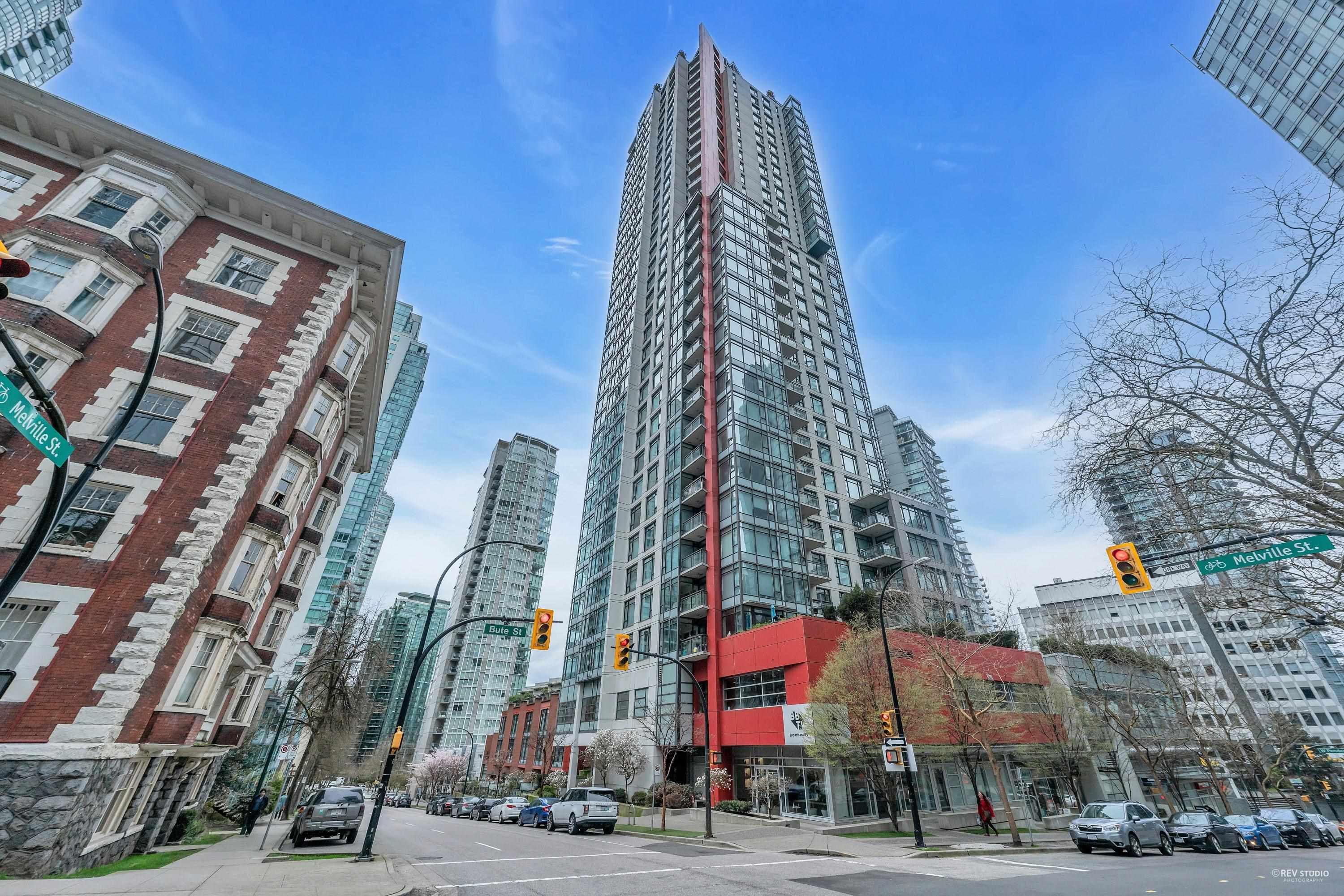 Main Photo: 2402 1211 MELVILLE Street in Vancouver: Coal Harbour Condo for sale in "THE RITZ" (Vancouver West)  : MLS®# R2668190