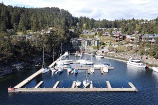 Photo 2: 53 4622 SINCLAIR BAY Road in Garden Bay: Pender Harbour Egmont Townhouse for sale in "Farrington Cove" (Sunshine Coast)  : MLS®# R2688522