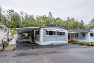 Photo 1: 28 201 CAYER Street in Coquitlam: Maillardville Manufactured Home for sale in "WILDWOOD PARK" : MLS®# R2320730