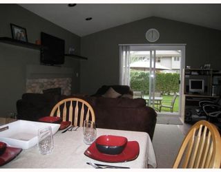 Photo 5: 11367 CREEKSIDE Street in Maple_Ridge: Cottonwood MR House for sale (Maple Ridge)  : MLS®# V764890
