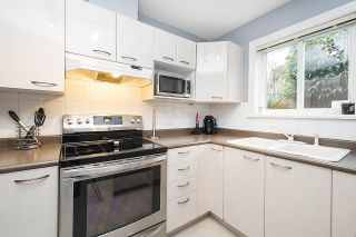 Photo 9: 1328 MAHON Avenue in North Vancouver: Central Lonsdale Townhouse for sale : MLS®# R2156696