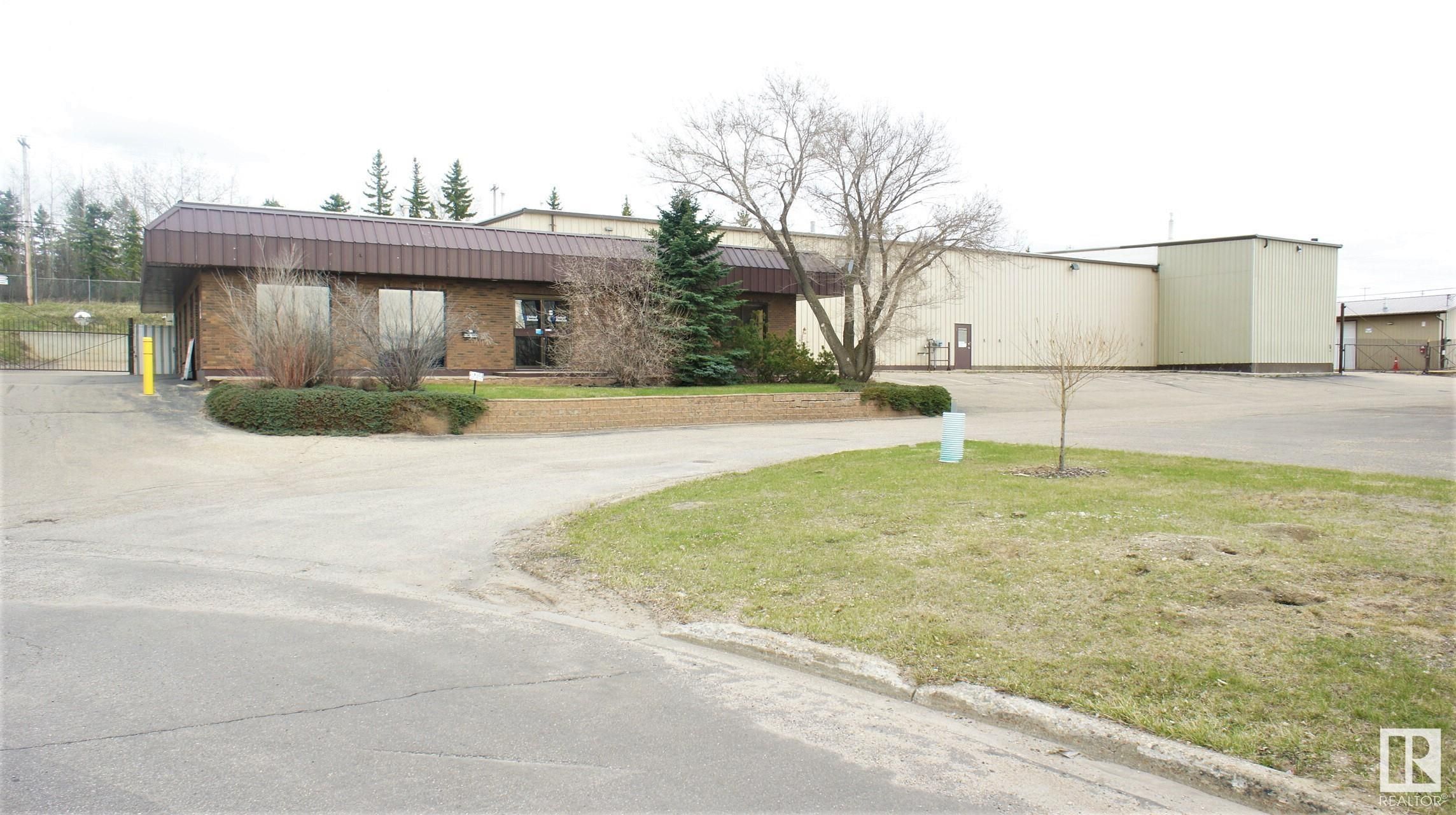 Main Photo: 17 Rowland Crescent: St. Albert Industrial for lease : MLS®# E4328803