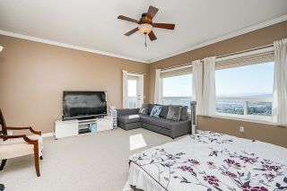 Photo 17: 35647 TERRAVISTA Place in Abbotsford: Abbotsford East House for sale : MLS®# R2720478
