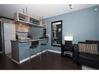 Photo 7: 905 1082 SEYMOUR Street in Vancouver: Downtown VW Condo for sale in "FREESIA" (Vancouver West)  : MLS®# V1129225