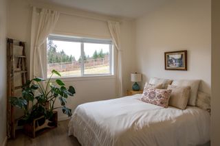 Photo 17: 1860 ARBORETUM Drive in Gibsons: Gibsons & Area House for sale (Sunshine Coast)  : MLS®# R2752518