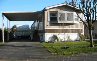 Photo 1: 64 145 King Edward Street in Coquitlam: Manufactured Home for sale