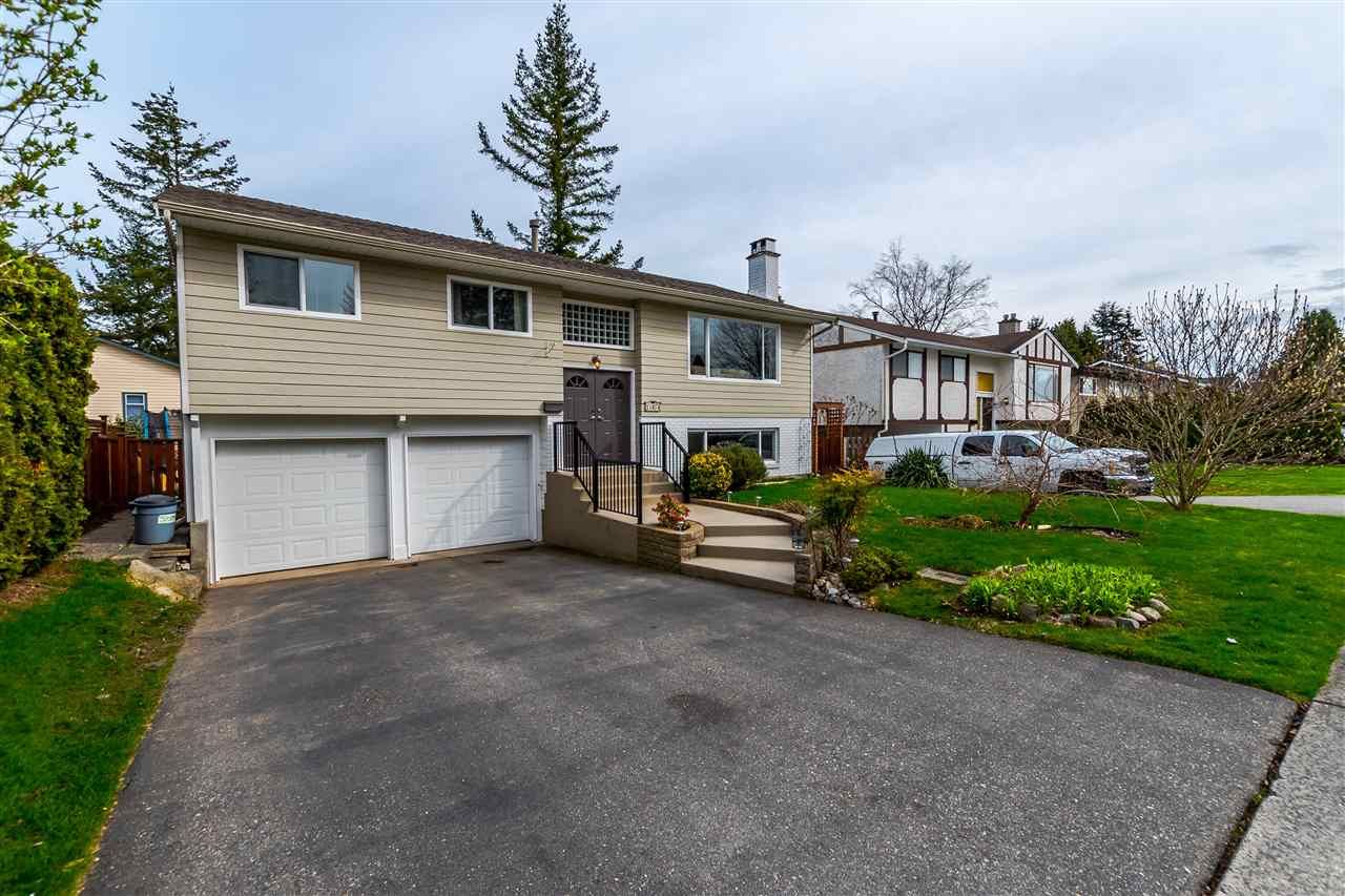 Main Photo: 15974 PROSPECT Crescent: White Rock House for sale (South Surrey White Rock)  : MLS®# R2149167