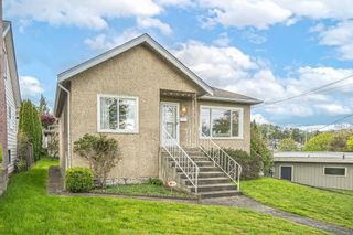 Photo 1: 523 KELLY Street in New Westminster: Sapperton House for sale : MLS®# R2873711
