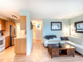 Photo 8: 305 45 FOURTH Street in New Westminster: Downtown NW Condo for sale in "DORCHESTER" : MLS®# R2515848