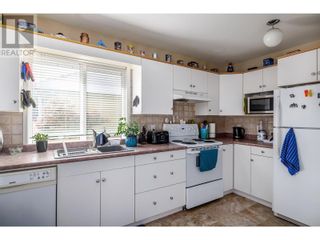 Photo 17: 1945 Bowes Street in Kelowna: House for sale : MLS®# 10318284