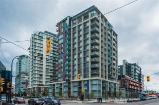 Photo 1: 1611 111 E 1ST Avenue in Vancouver: Mount Pleasant VE Condo for sale in "BLOCK 100" (Vancouver East)  : MLS®# R2106776