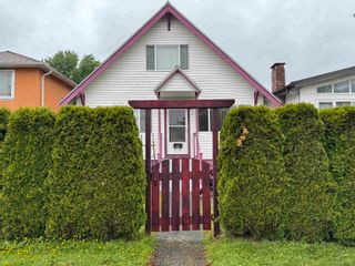 Photo 1: 1465 RENFREW Street in Vancouver: Renfrew VE House for sale (Vancouver East)  : MLS®# R2890124