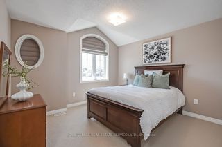 Photo 27: 2433 Presquile Drive in Oakville: Iroquois Ridge North House (2-Storey) for sale : MLS®# W8393728