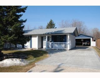 Photo 1: 776 Oakdale Dr in Winnipeg: Residential for sale : MLS®# 2905571