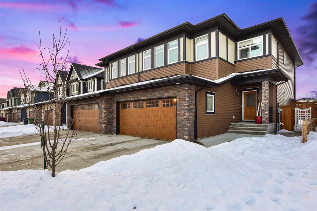 Main Photo: 207 Kinniburgh Road: Chestermere Semi Detached for sale : MLS®# A1057912
