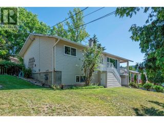 Photo 3: 6548 Longacre Drive in Vernon: House for sale : MLS®# 10309923