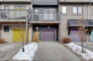 Photo 3: 247 Walden Drive SE in Calgary: Walden Row/Townhouse for sale : MLS®# A2033435