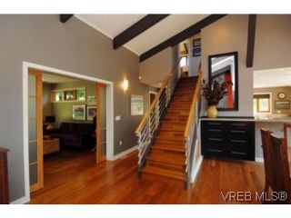 Photo 13: 1550 Shasta Pl in VICTORIA: Vi Rockland House for sale (Victoria)  : MLS®# 507015