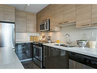 Photo 7: 1102 258 SIXTH Street in New Westminster: Downtown NW Condo for sale in "258" : MLS®# V1068896