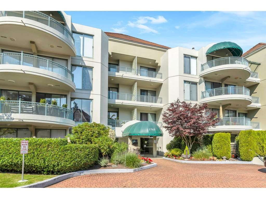 Main Photo: 204 1765 MARTIN Drive in Surrey: Sunnyside Park Surrey Condo for sale in "SOUTHWYND" (South Surrey White Rock)  : MLS®# R2480960
