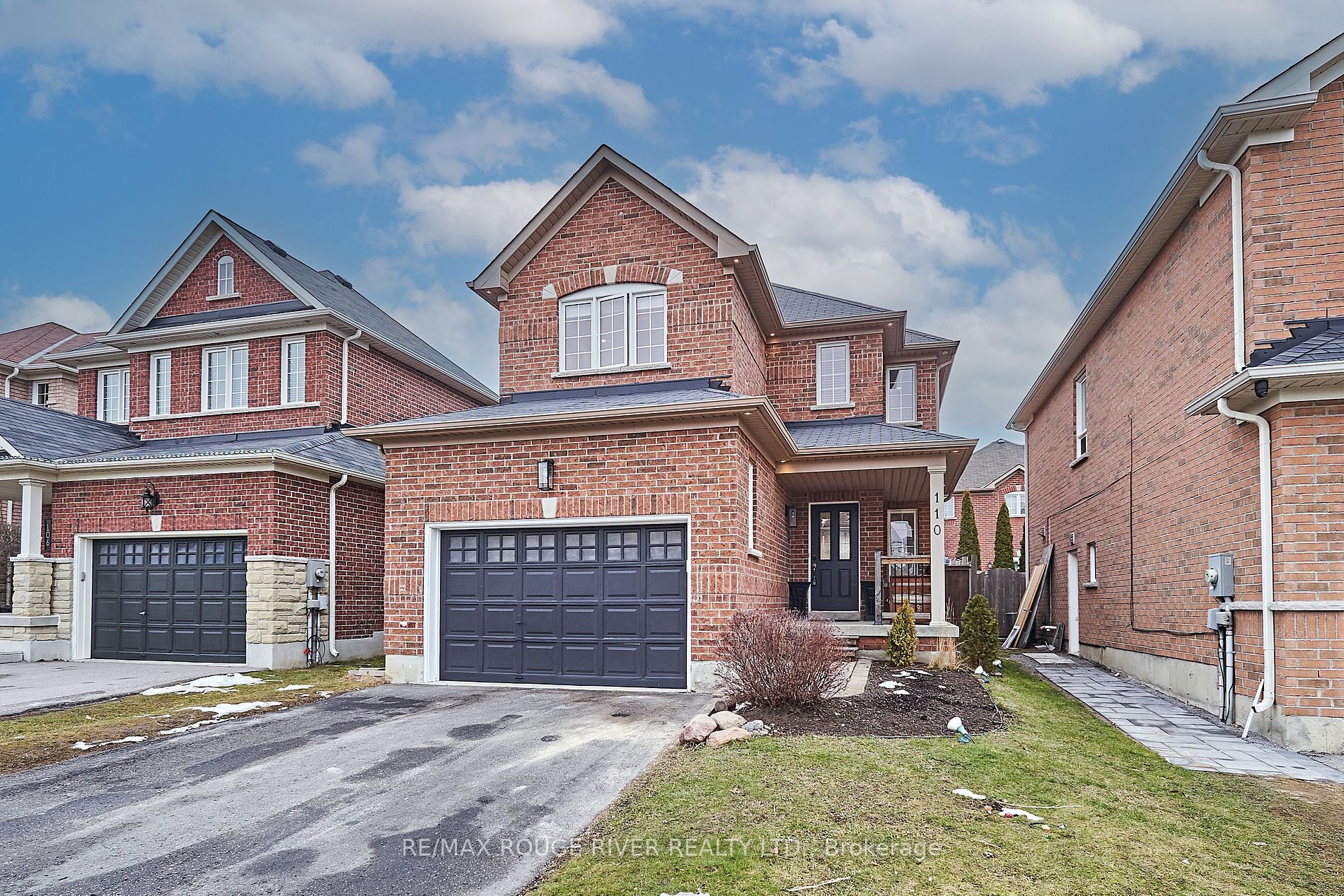 Main Photo: 110 Glen Eagles Drive in Clarington: Courtice House (2-Storey) for sale : MLS®# E8036236