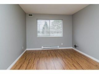 Photo 7: 329 2750 FAIRLANE Street in Abbotsford: Central Abbotsford Condo for sale in "THE FAIRLANE" : MLS®# F1428068