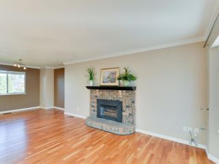 Photo 3: 9109 212A Place in Langley: Walnut Grove House for sale : MLS®# R2316767